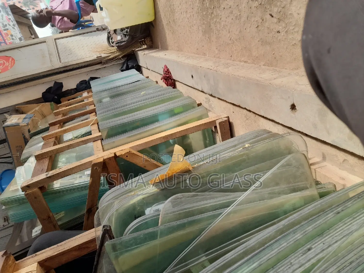 Door Glasses, Windscreen Glass, Side Fix Glass, Vent Etc