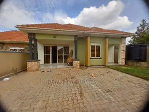 Furnished 4bdrm Bungalow in Kira Tarmacked for Sale