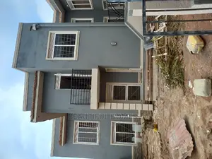 Furnished 4bdrm House in Kira Corporate for Sale
