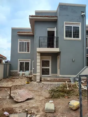 Furnished 4bdrm House in Kira Corporate for Sale