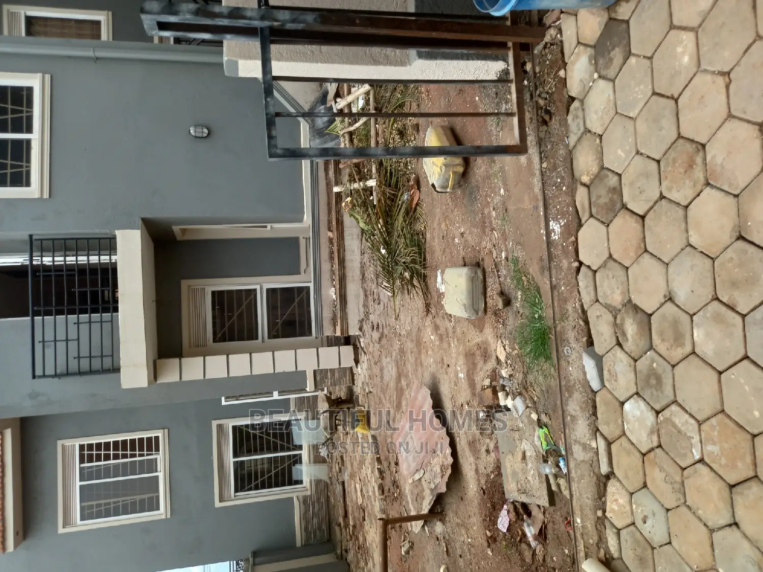 Furnished 4bdrm Maisonette in Mamerito Road, Kira for Sale