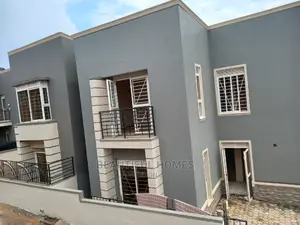 Furnished 4bdrm Villa in Kira for Sale