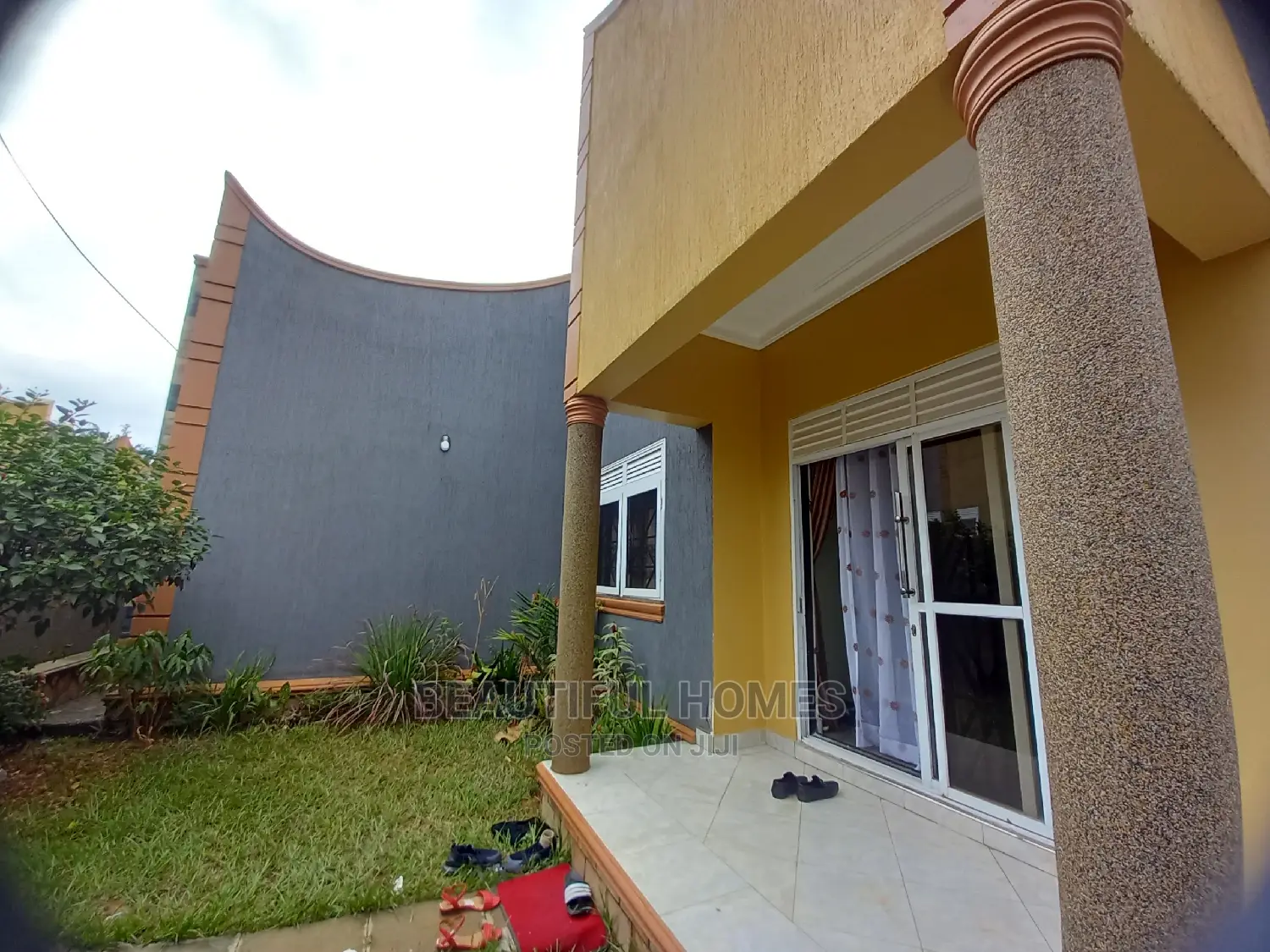 Furnished 4bdrm Townhouse/Terrace in Najjera, Kira for Sale