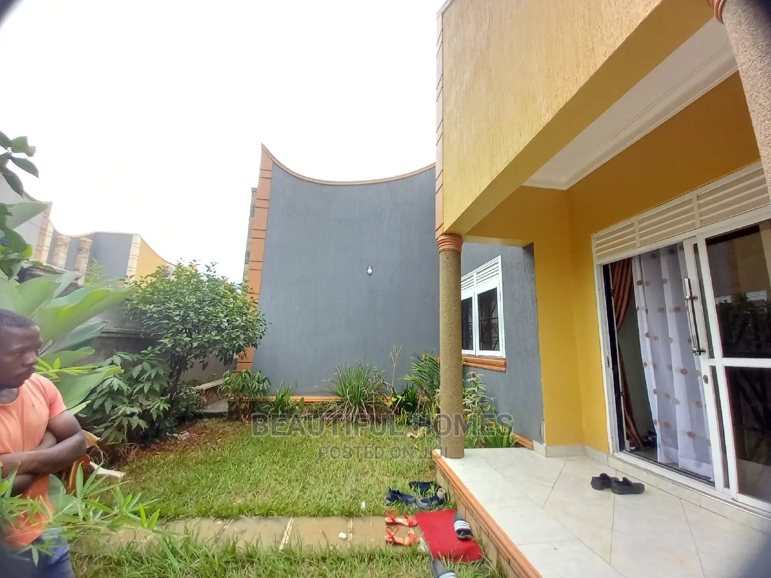 Furnished 4bdrm Townhouse/Terrace in Najjera, Kira for Sale
