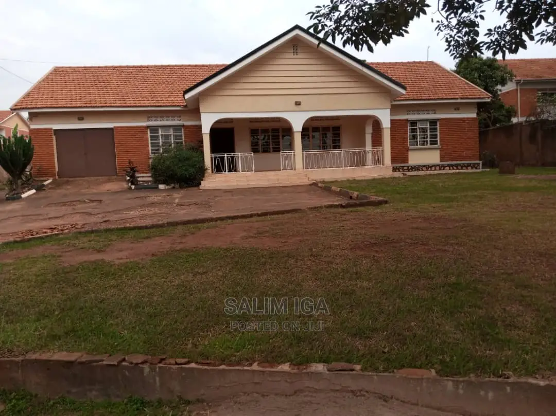 5bdrm Bungalow in Kololo Property, Central Division for Rent
