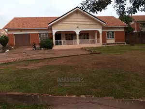 5bdrm Bungalow in Kololo Property, Central Division for Rent