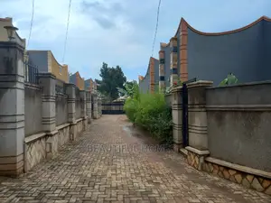 Furnished 4bdrm Maisonette in Najjera, Central Division for Sale