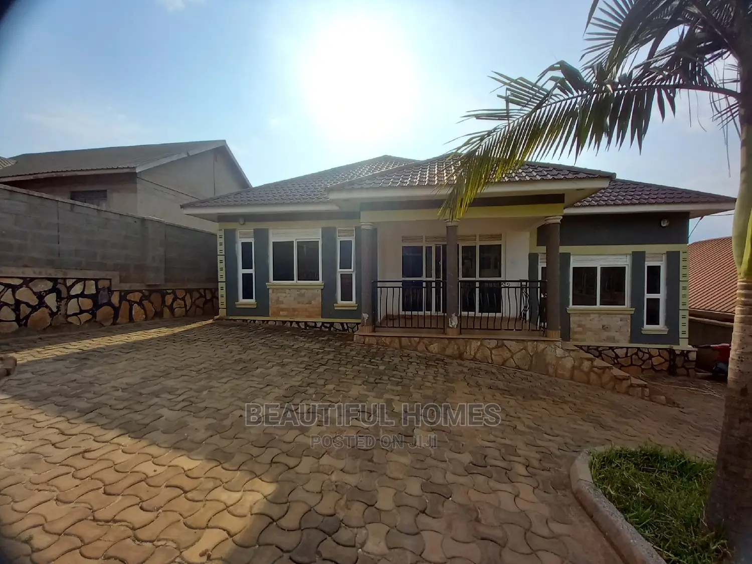 Furnished 3bdrm House in Kira for Sale