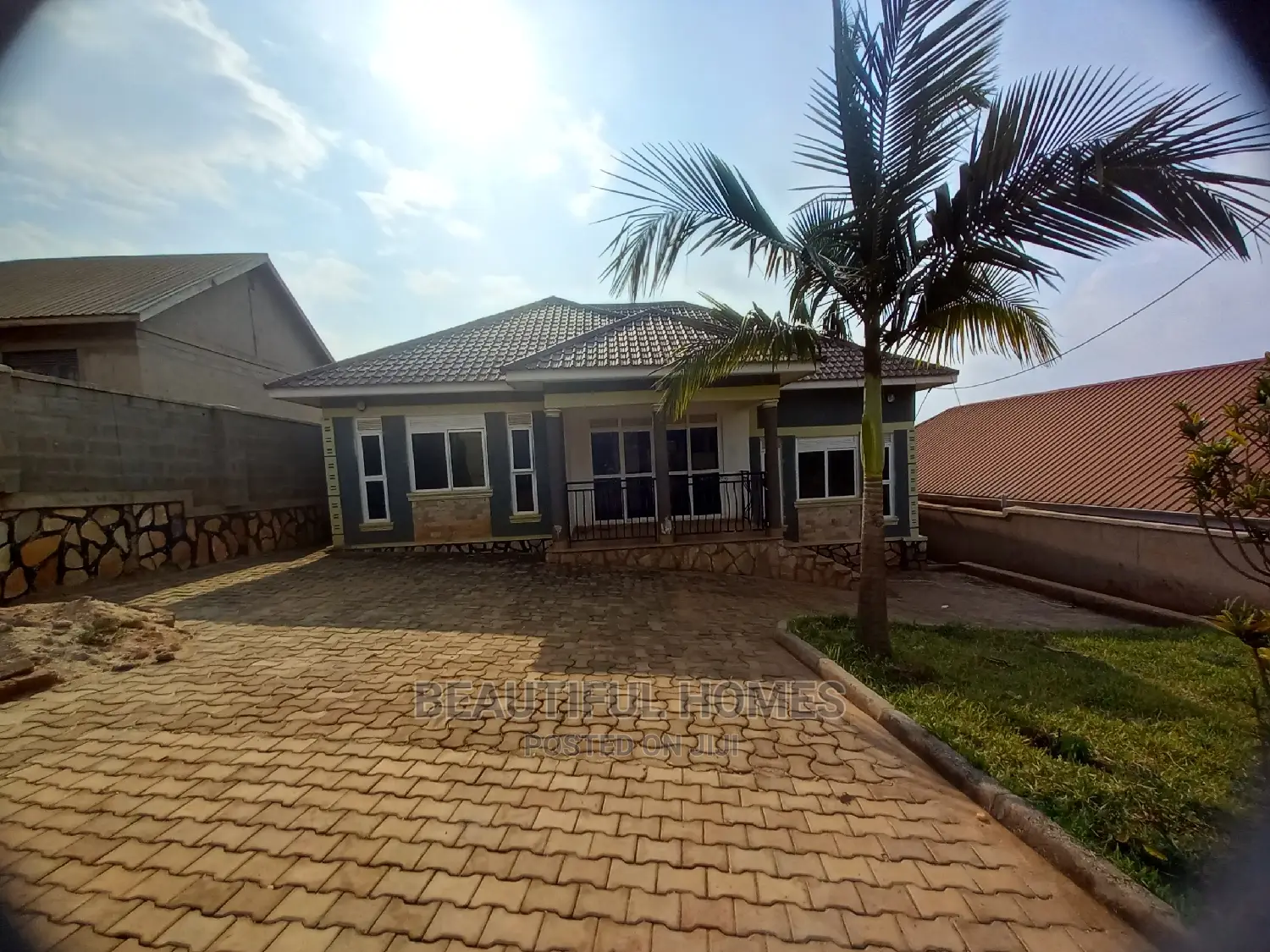 Furnished 3bdrm Bungalow in Kira Executive for Sale