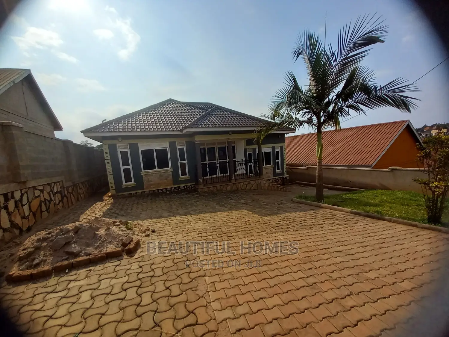 Furnished 3bdrm Bungalow in Kira Executive for Sale