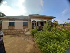 Furnished 4bdrm House in Kira Corporate for Sale