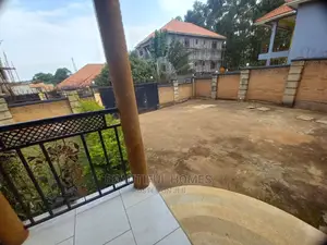 Furnished 3bdrm House in Kira Organised for Sale