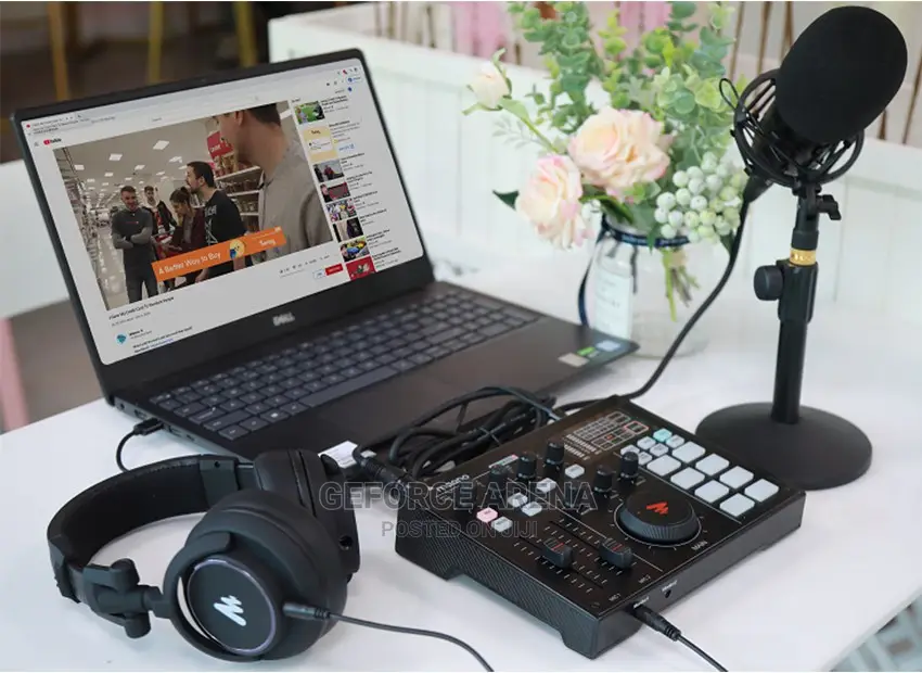 Maonocaster | All-In-One Podcast/Audio Console + 1 XLR Mic