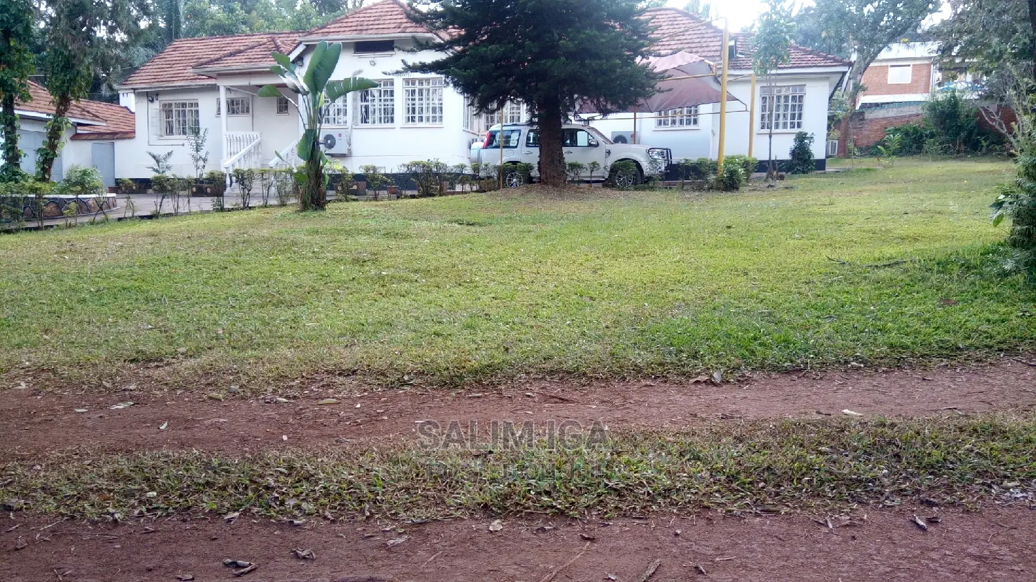 4bdrm Bungalow in Kololo Property, Central Division for Rent