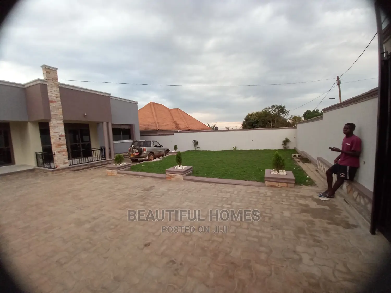 Furnished 4bdrm Maisonette in Kira, Central Division for Sale