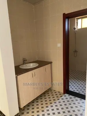3bdrm Apartment in Central Division for Rent