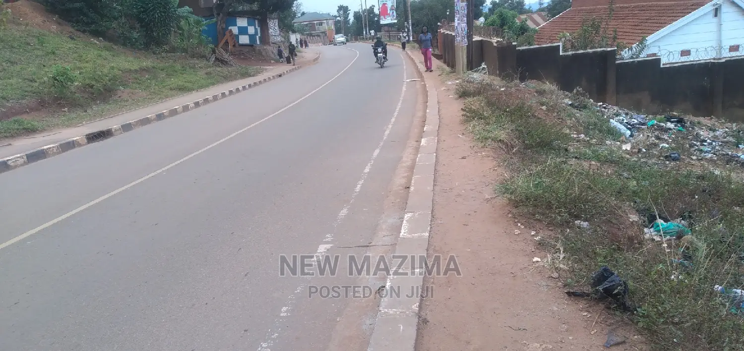 Very Prime Plot for Furnished Apartments Onsale in Makindye