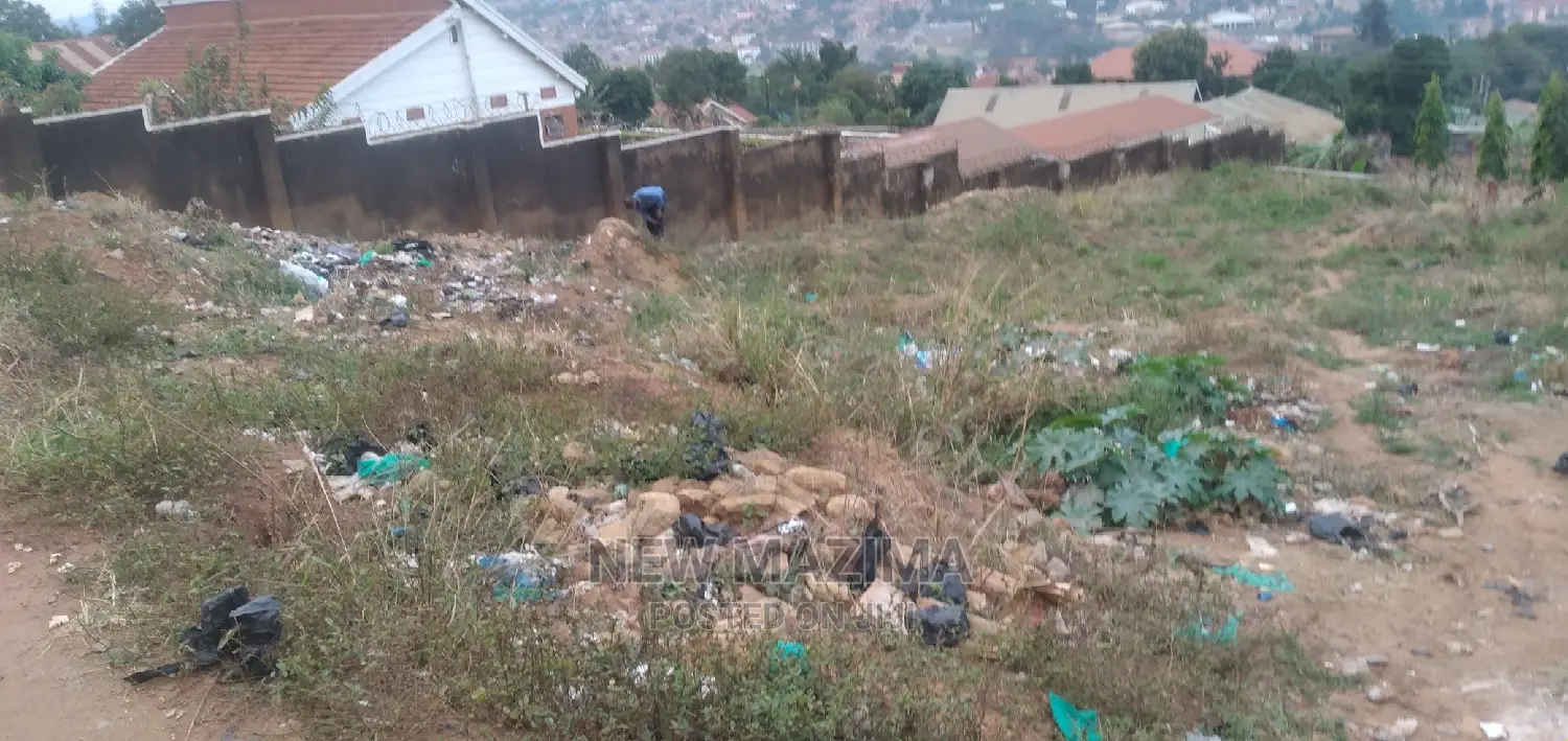 Very Prime Plot for Furnished Apartments Onsale in Makindye