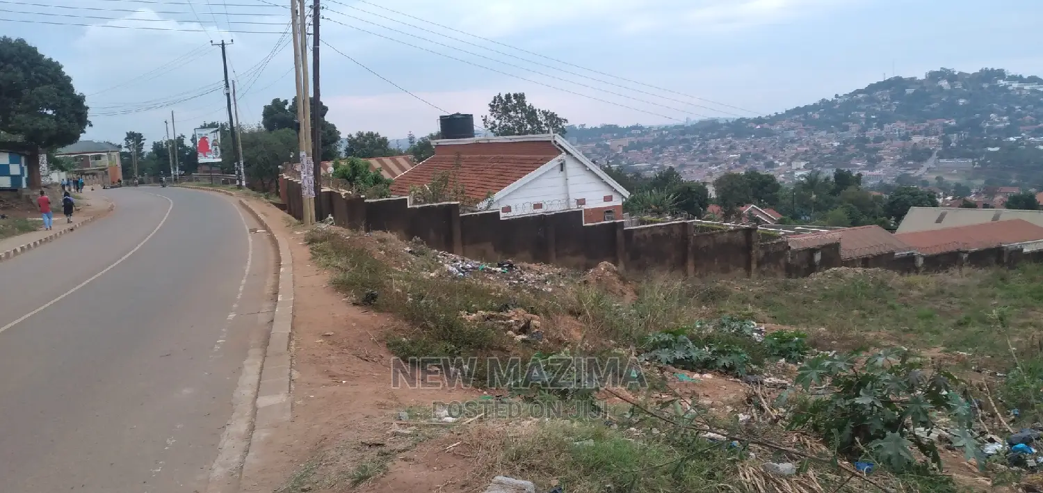Very Prime Plot for Furnished Apartments Onsale in Makindye