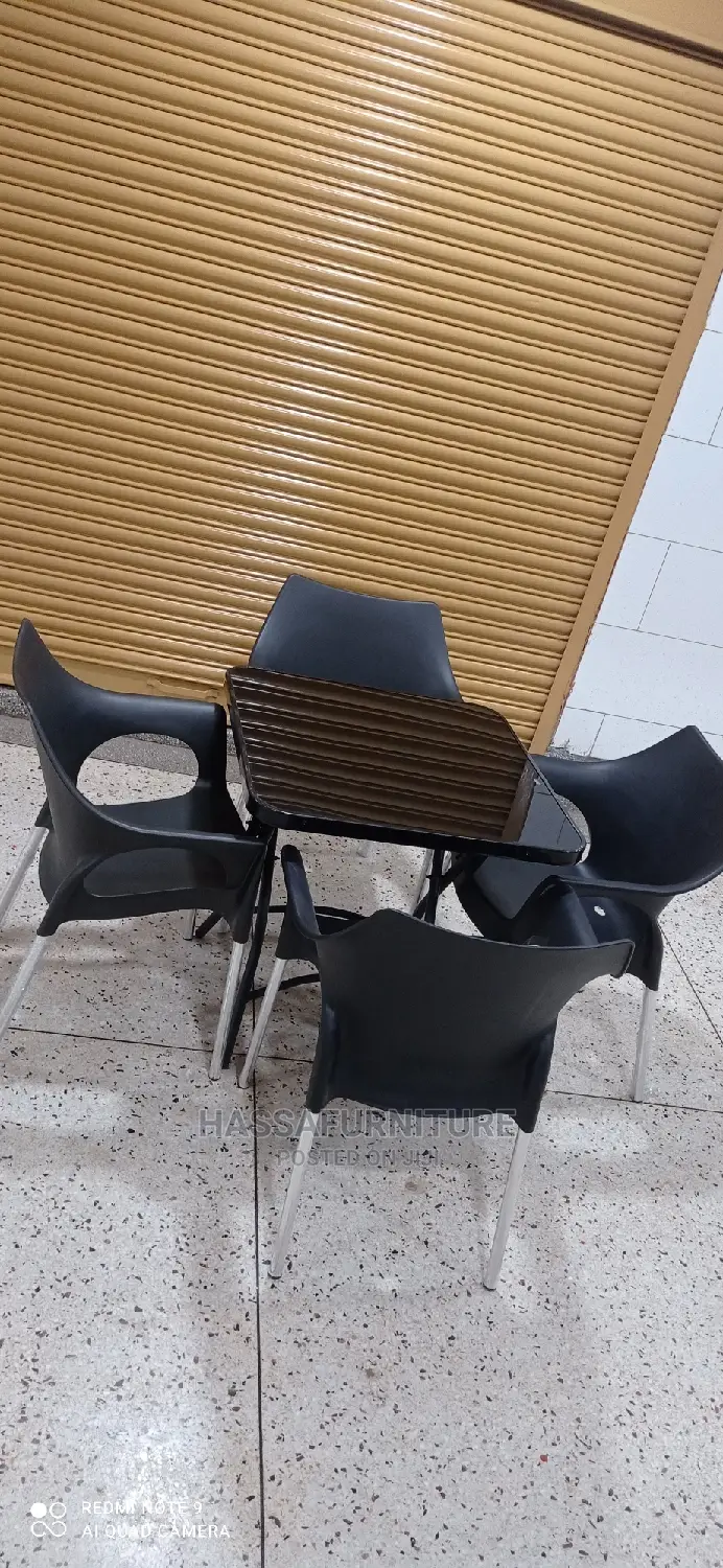 4seaters Restaurant Set at Afair Price