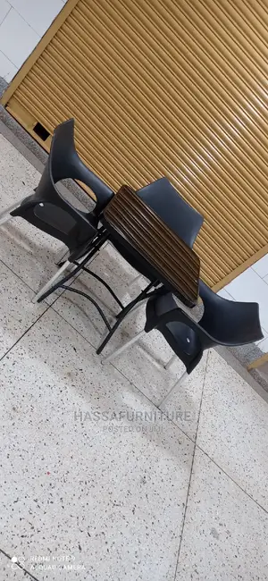 4seaters Restaurant Set at Afair Price