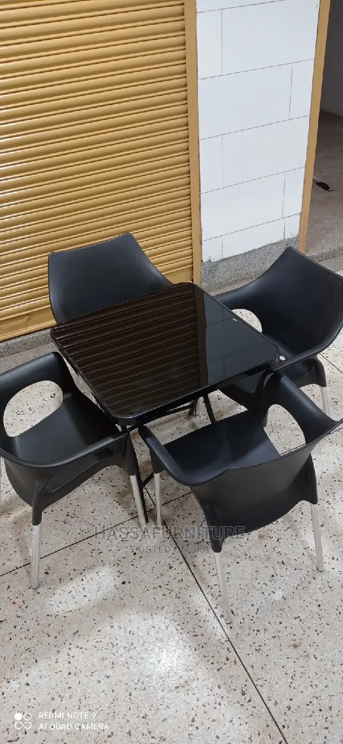 4seaters Restaurant Set at Afair Price