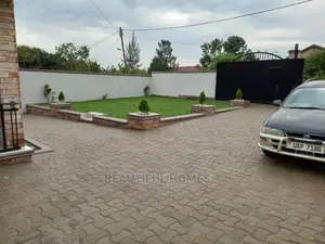 Furnished 4bdrm House in Kira for Sale