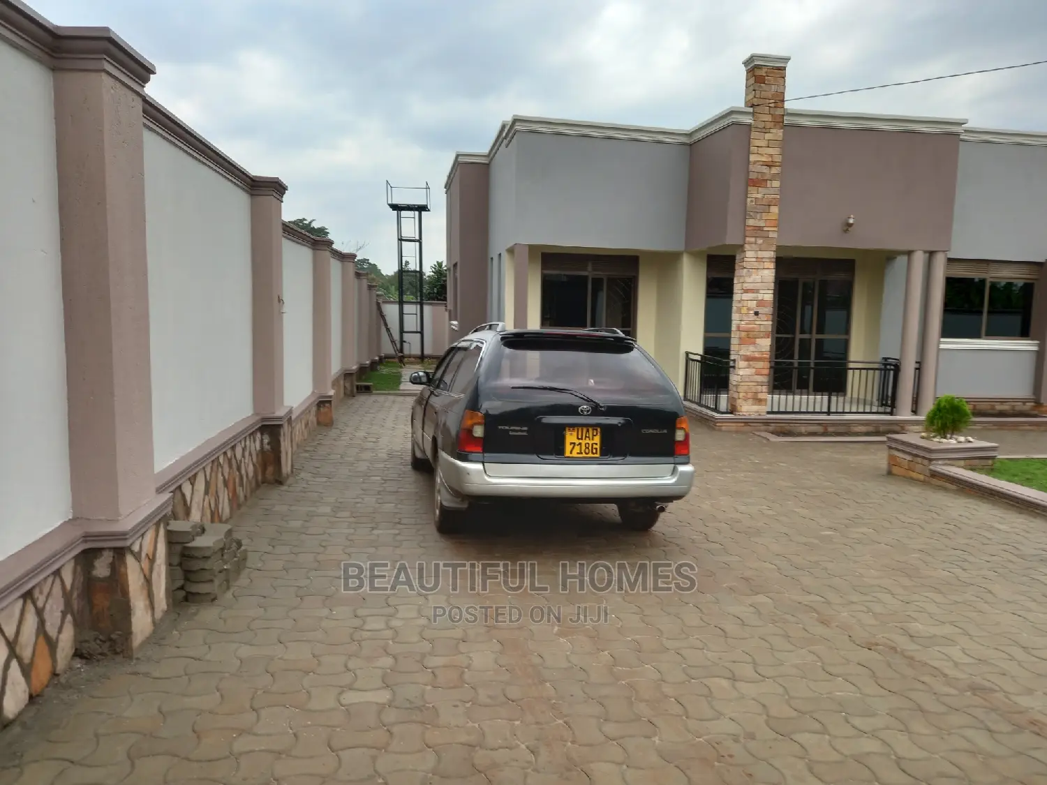 Furnished 4bdrm House in Kira for Sale