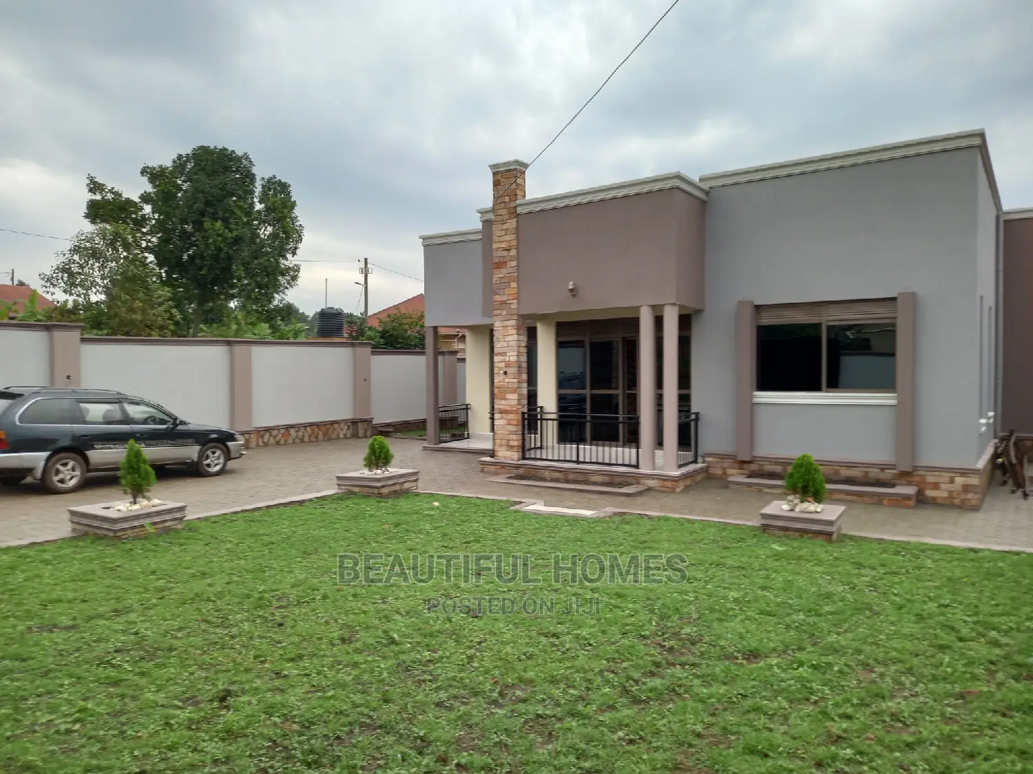 Furnished 4bdrm House in Kira for Sale