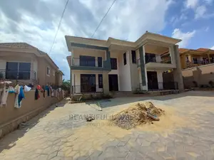 Furnished 6bdrm Mansion in Kira Corporate for Sale