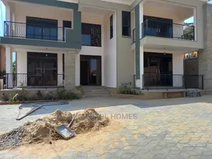Furnished 6bdrm Mansion in Kira Richer for Sale