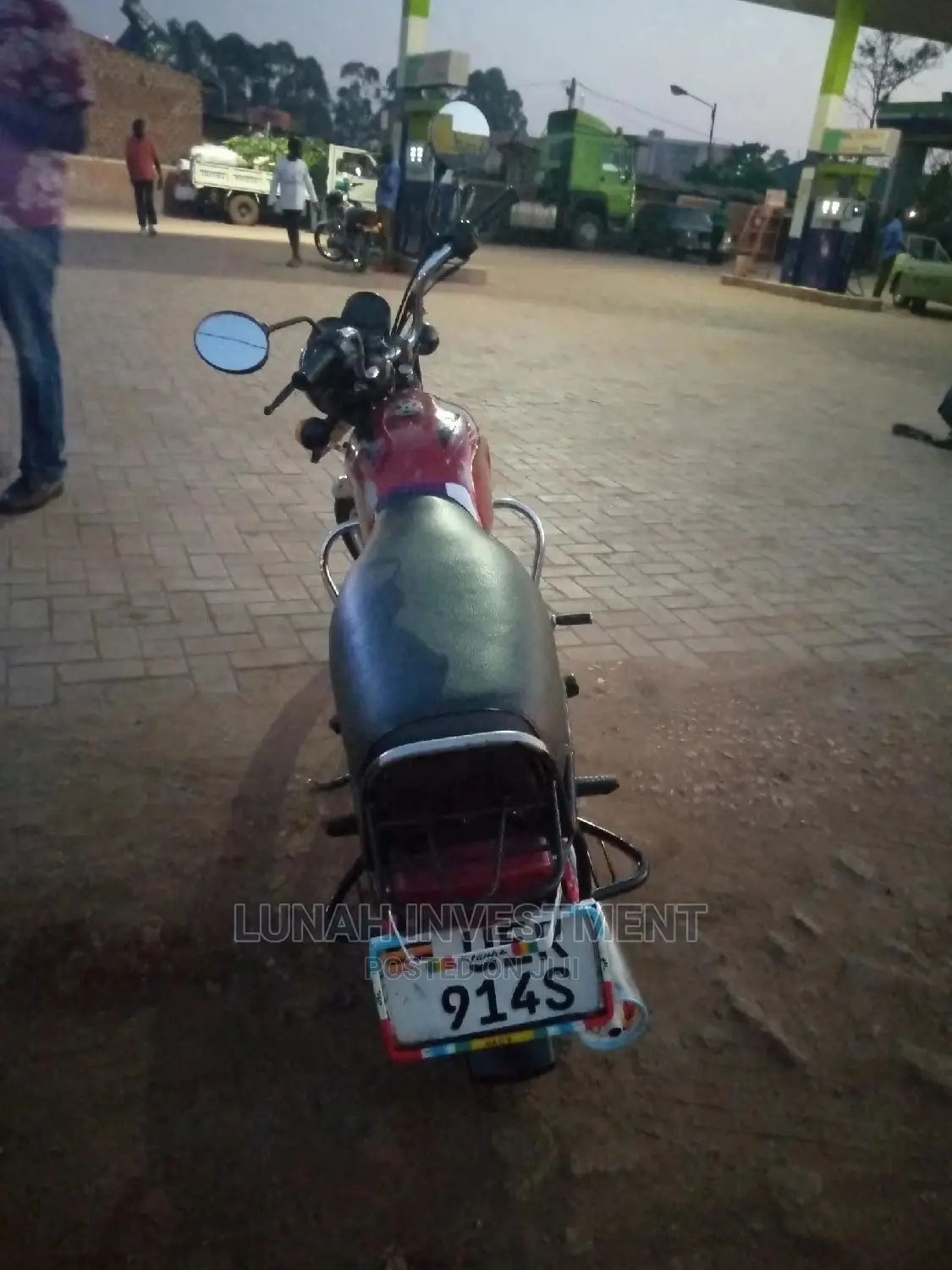 Bajaj RE 2020 Brown