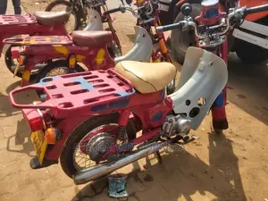 Suzuki GS 2018 Red