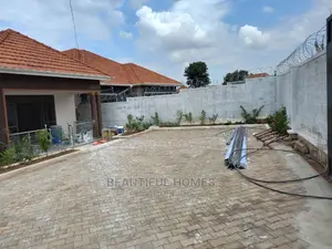 Furnished 4bdrm Bungalow in Kyanja Corporate, Central Division