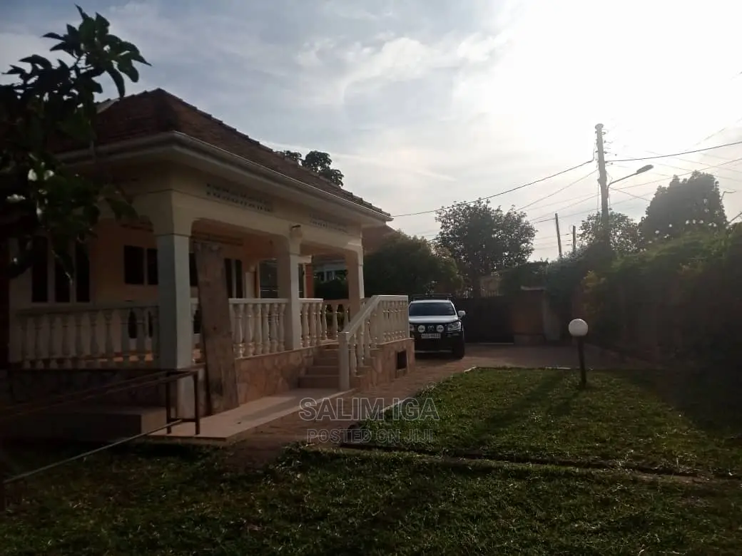 4bdrm Bungalow in Kololo Property, Central Division for Rent