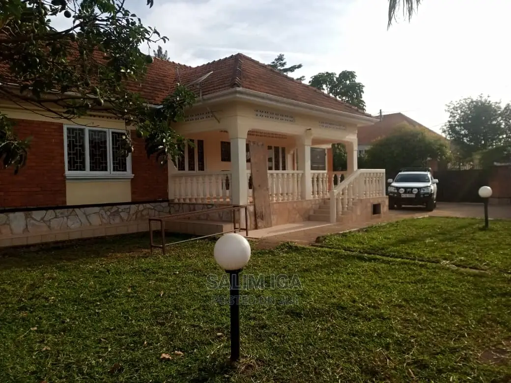 4bdrm Bungalow in Kololo Property, Central Division for Rent