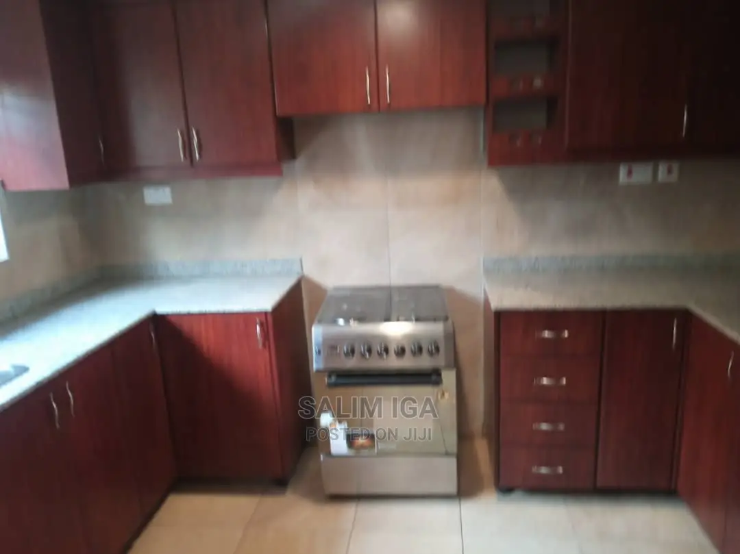 3bdrm Duplex in Kololo Property, Central Division for Rent