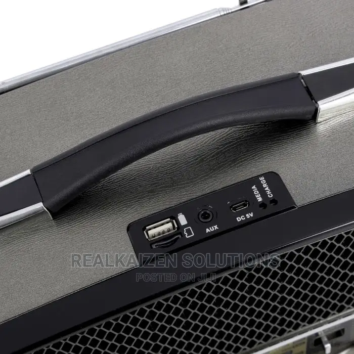 GEEPAS Rechargeable Retro Fm Bt Mp3 Aux USB TF Ac/Dc Radio