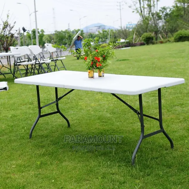 Banquet Tables (6 Feet)
