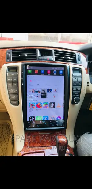 Photo - Toyota Crown Tesla Android Radio