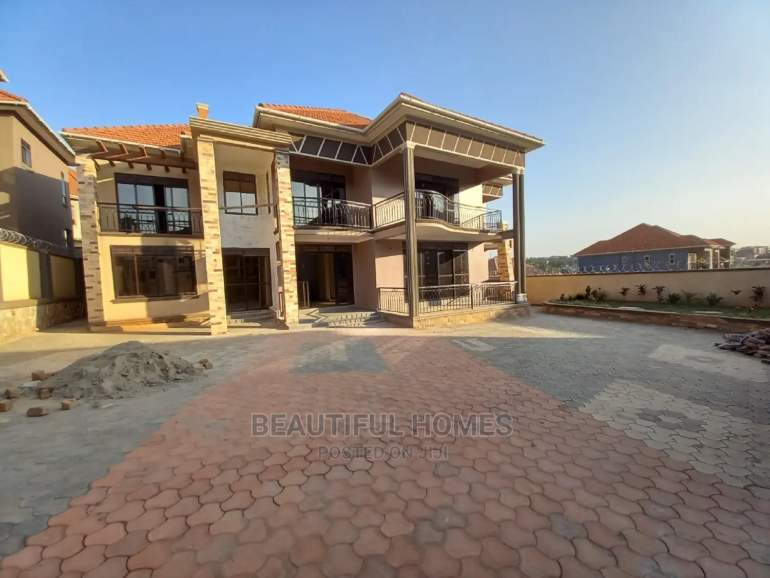 Furnished 6bdrm Mansion in Najjera, Central Division for Sale