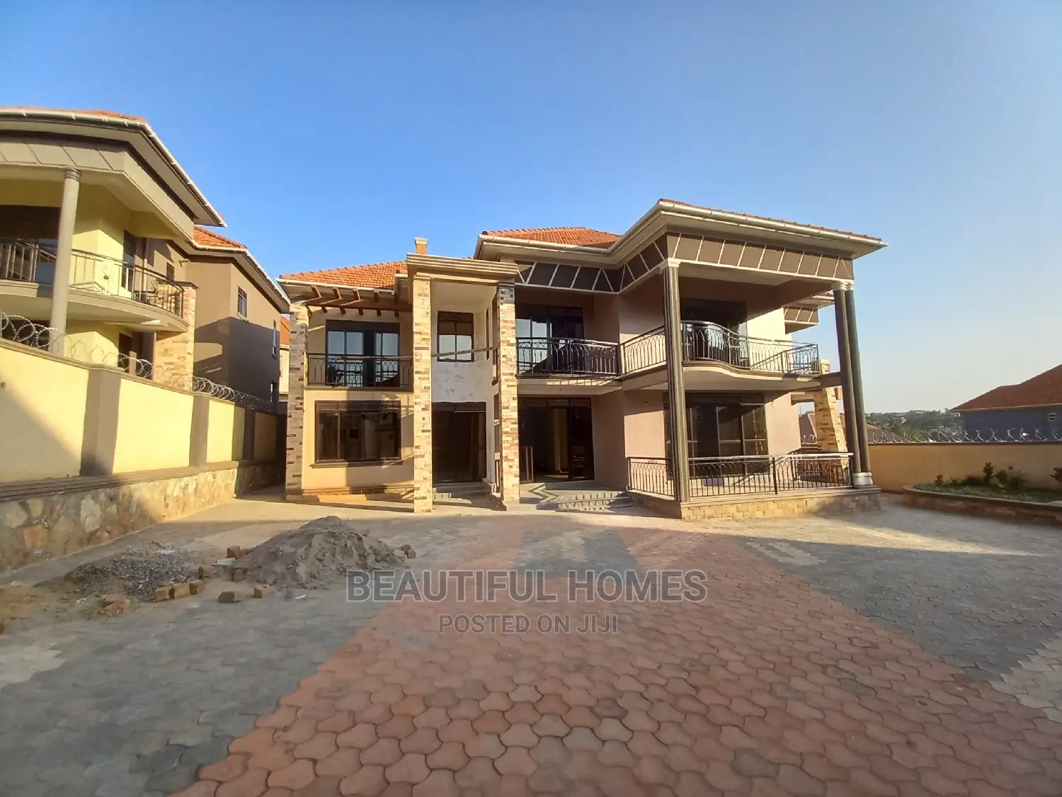 Furnished 6bdrm Mansion in Najjera, Central Division for Sale