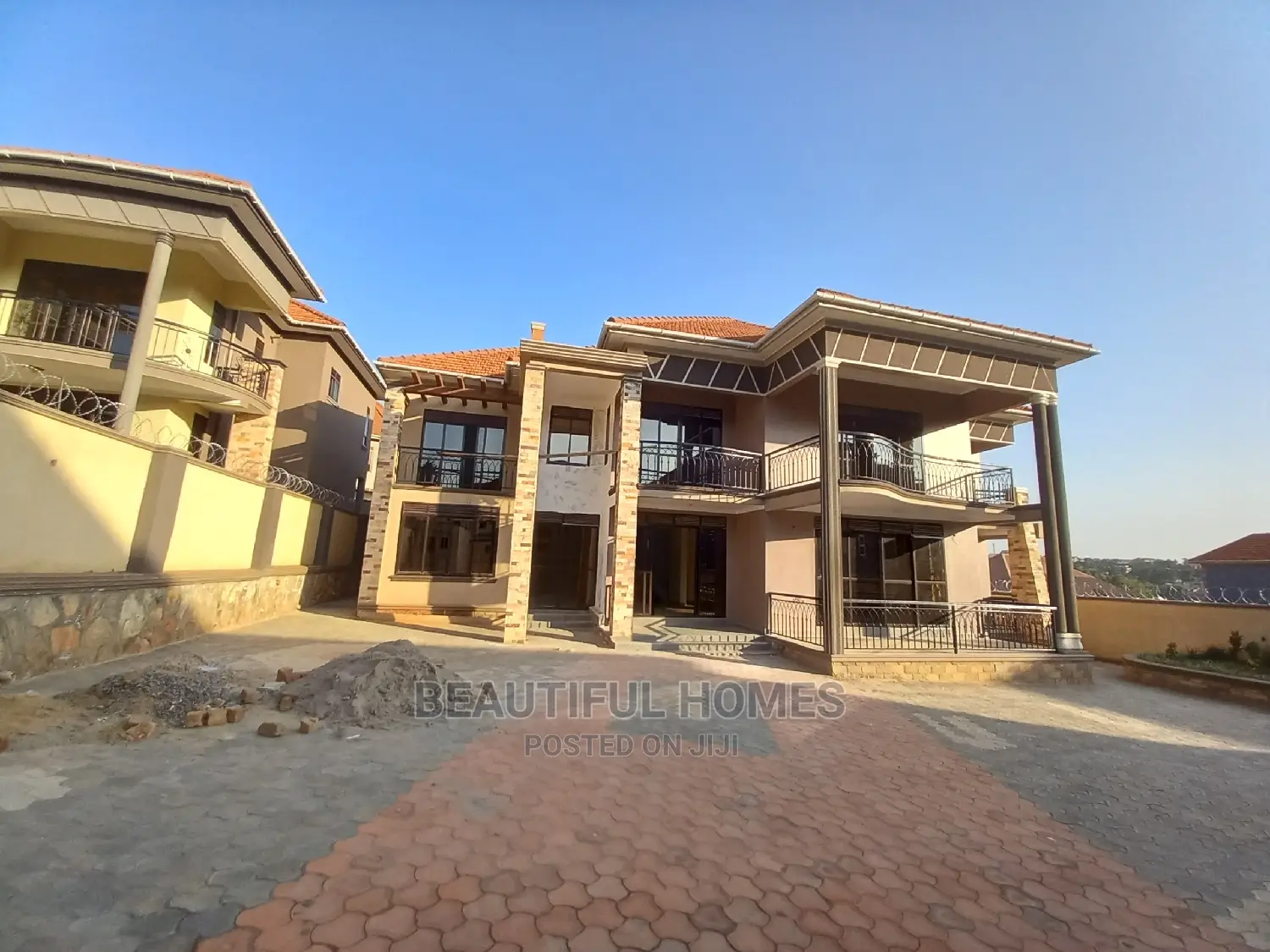 Furnished 6bdrm Mansion in Najjera, Central Division for Sale
