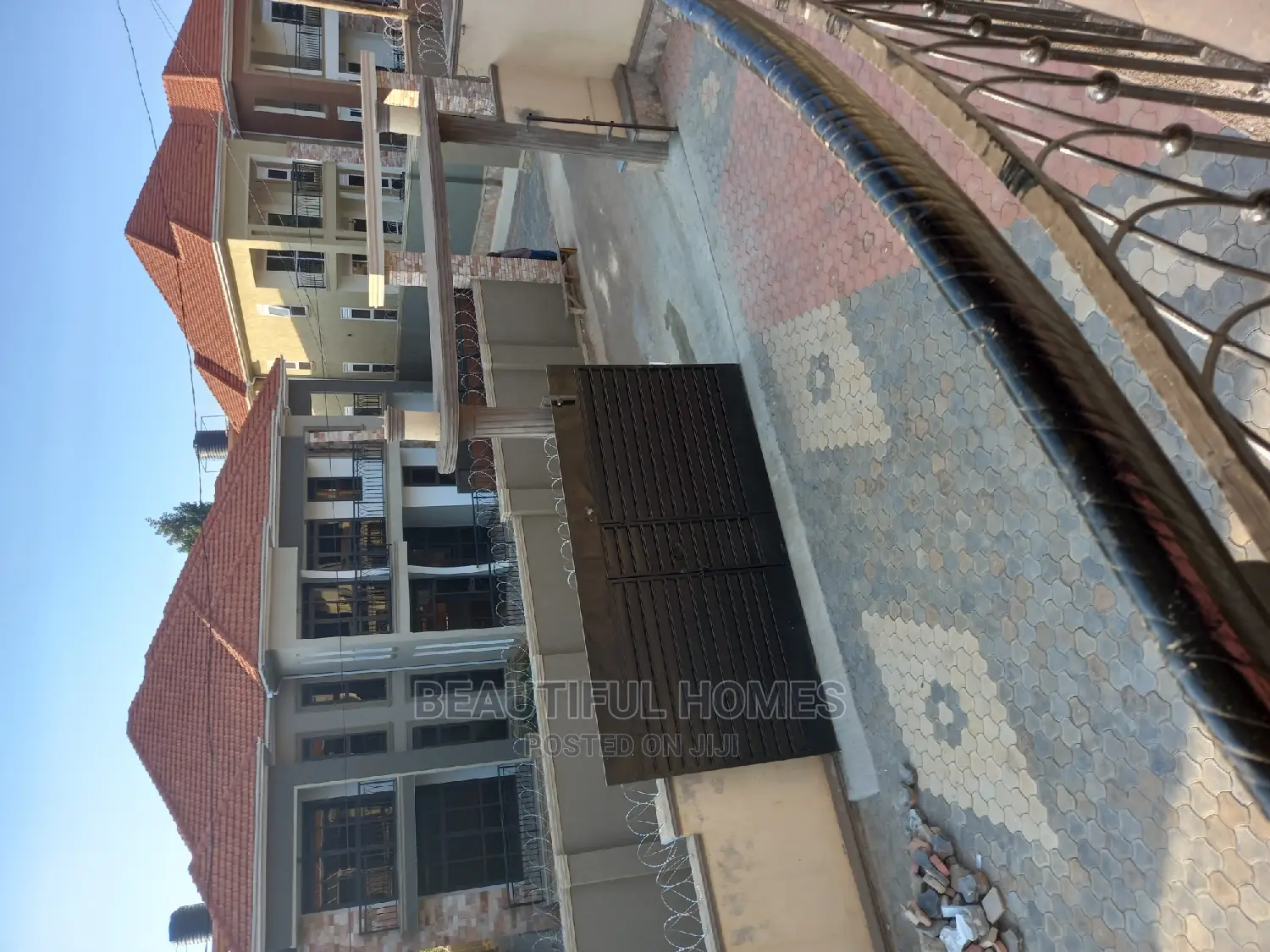 Furnished 6bdrm Mansion in Najjera Wealthy, Central Division for Sale