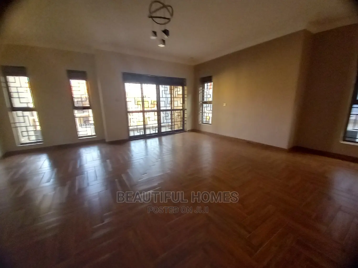 Furnished 6bdrm Mansion in Najjera, Central Division for Sale