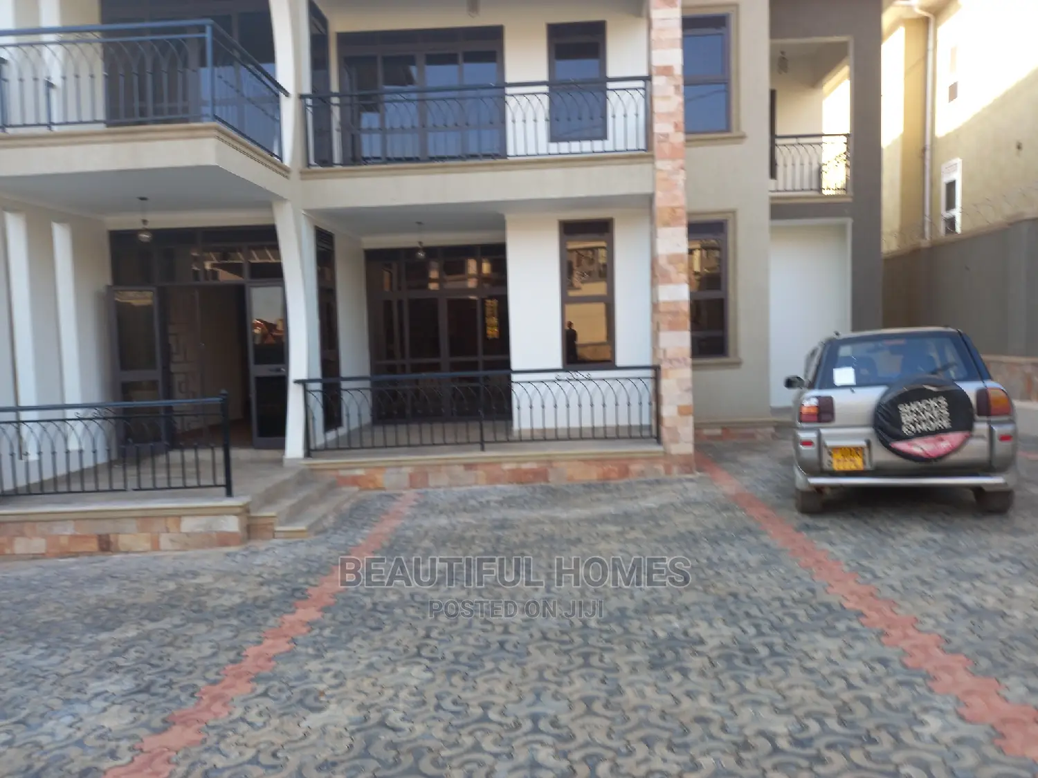 Furnished 6bdrm Mansion in Najjera, Central Division for Sale