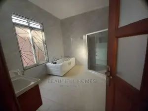 Furnished 6bdrm Mansion in Kira Posh for Sale