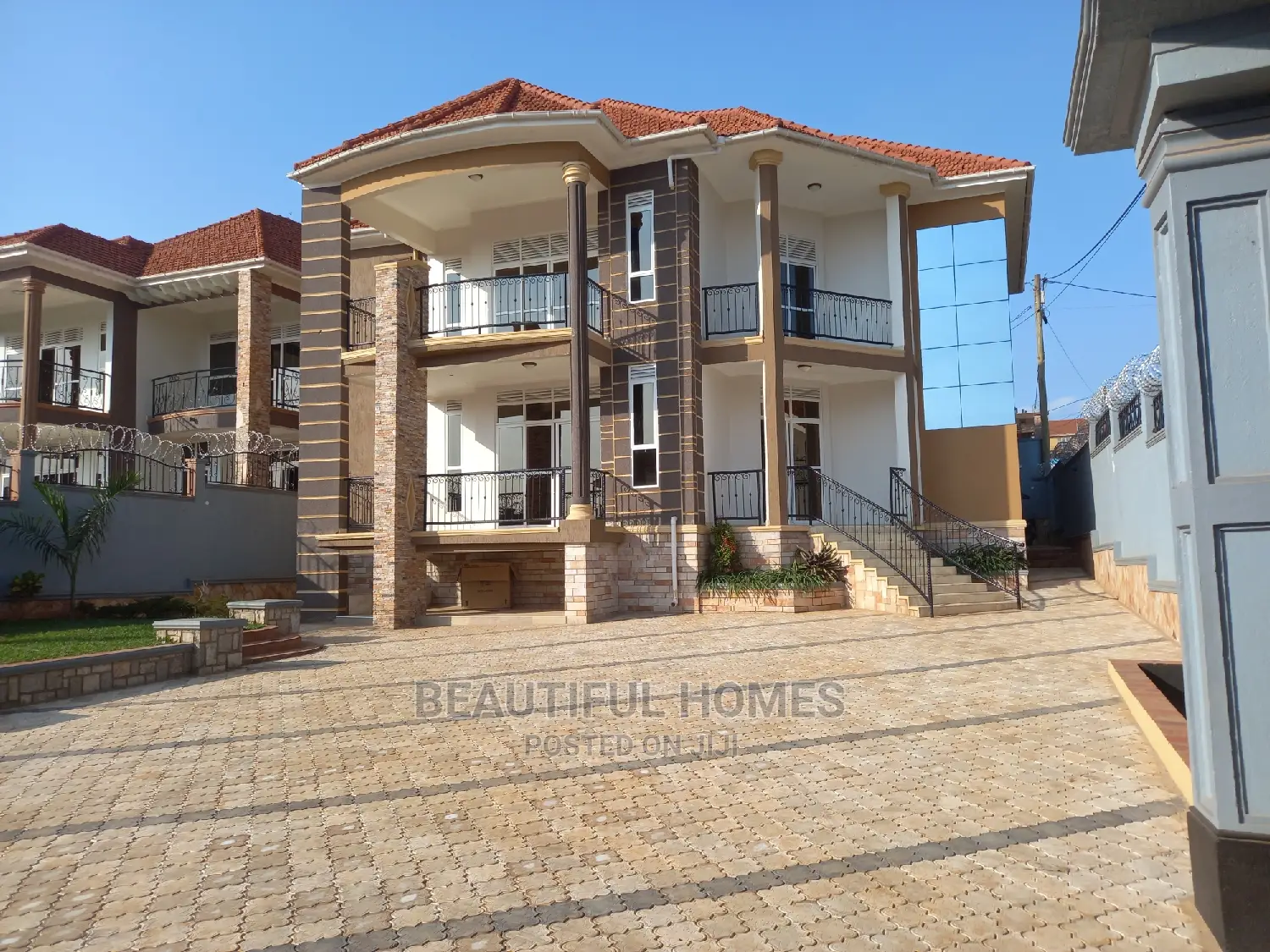 Furnished 6bdrm Mansion in Kira Ministers for Sale