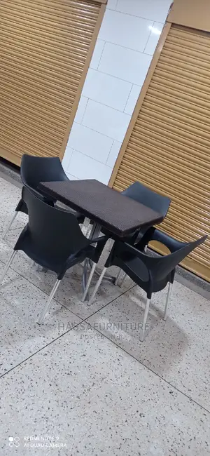 Restaurant Set 4seaters at Afair Price