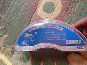 Pink Swimming Goggles 2